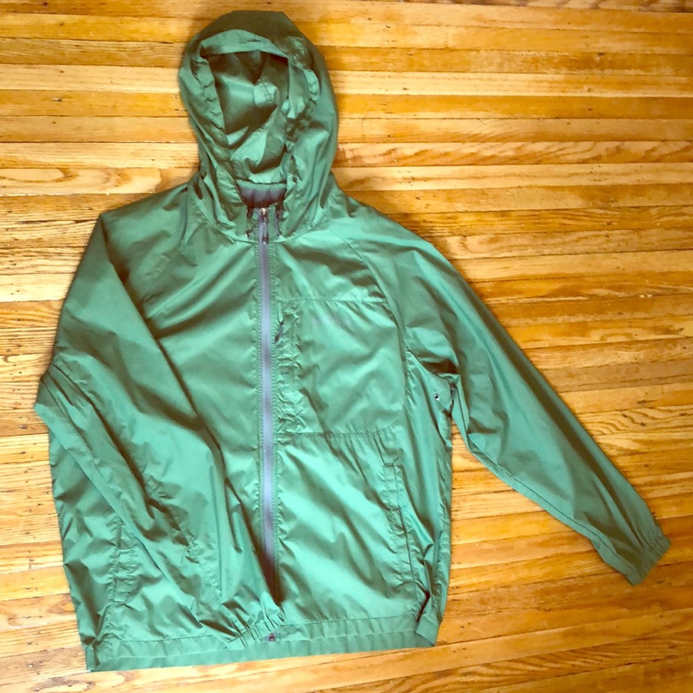 Eddie Bauer men’s packable windbreaker (sz L)